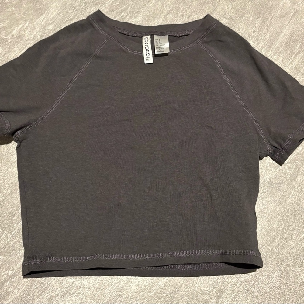 H&M Cropped Short Sleeve Top
